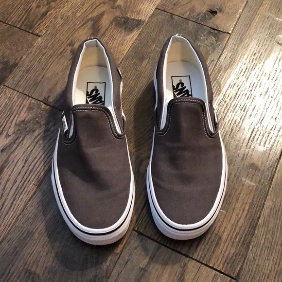 Vans - Picture 2 of 8